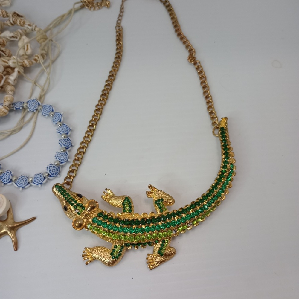 1/4 lb+‎ Jewelry Lot Jar Mixed Beach & Ocean Theme resell, craft or wear - Picture 14 of 16
